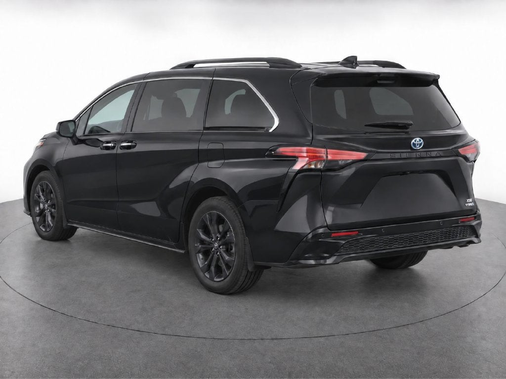 2022 Toyota Sienna XSE 7 Passenger