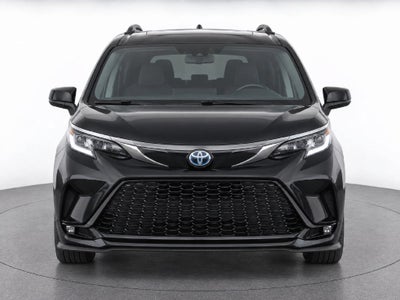 2022 Toyota Sienna XSE 7 Passenger