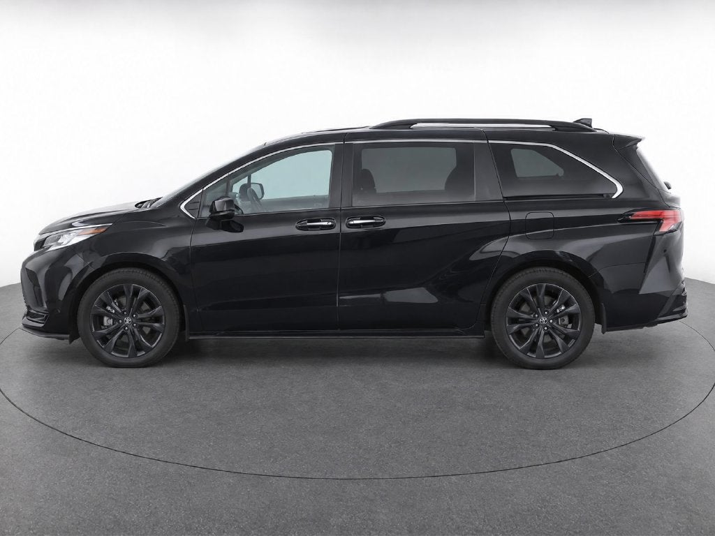 2022 Toyota Sienna XSE 7 Passenger