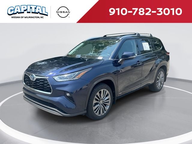 2022 Toyota Highlander Hybrid Platinum