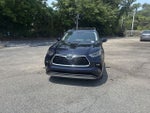 2022 Toyota Highlander Hybrid Platinum