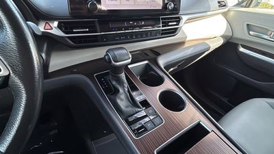 2023 Toyota Sienna XLE 8 Passenger