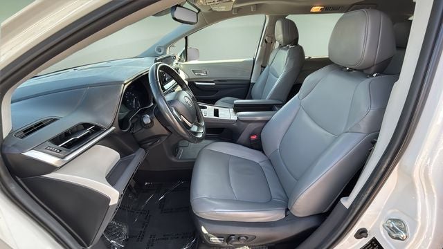 2023 Toyota Sienna XLE 8 Passenger