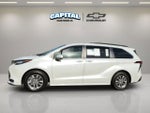 2023 Toyota Sienna XLE 8 Passenger