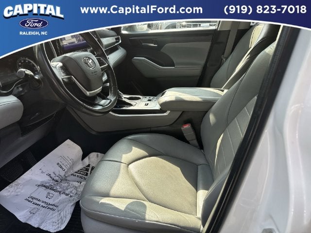 2023 Toyota Highlander Hybrid XLE