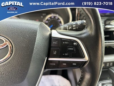 2023 Toyota Highlander Hybrid XLE