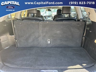 2017 Toyota Highlander SE