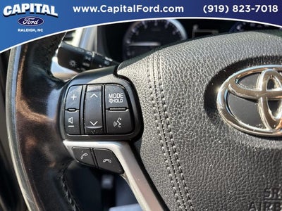 2017 Toyota Highlander SE