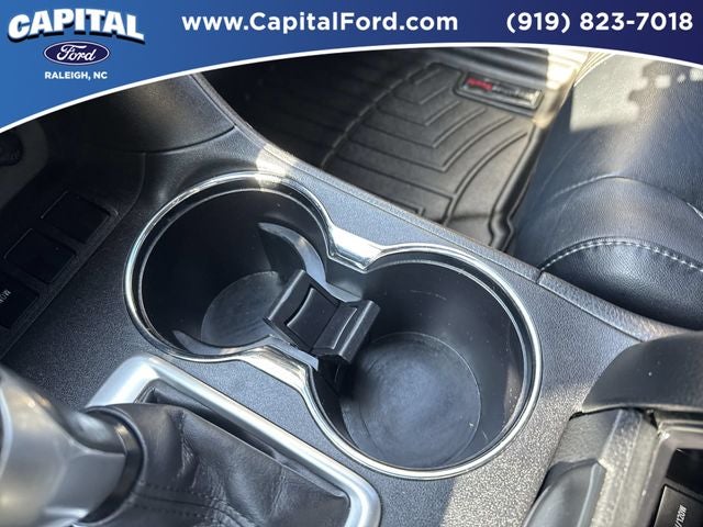 2017 Toyota Highlander SE