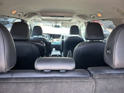 2017 Toyota Sienna SE Premium 8 Passenger