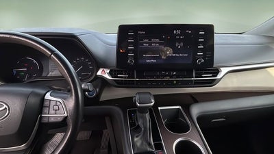 2024 Toyota Sienna XLE 8 Passenger