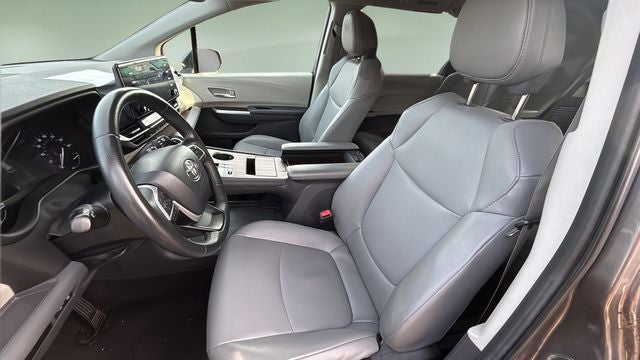 2024 Toyota Sienna XLE 8 Passenger