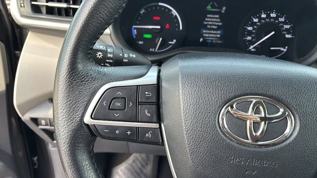 2024 Toyota Sienna XLE 8 Passenger