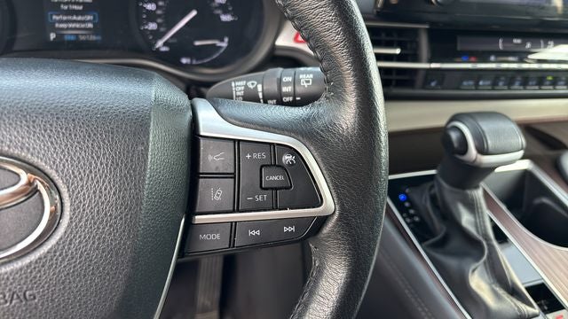 2024 Toyota Sienna XLE 8 Passenger