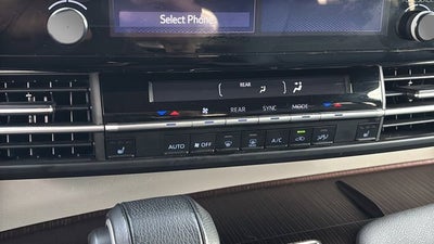 2024 Toyota Sienna XLE 8 Passenger