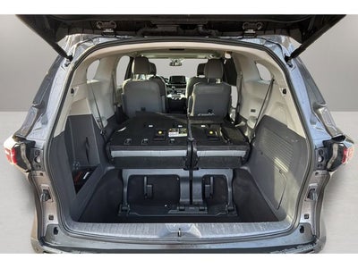2024 Toyota Sienna XLE 8 Passenger