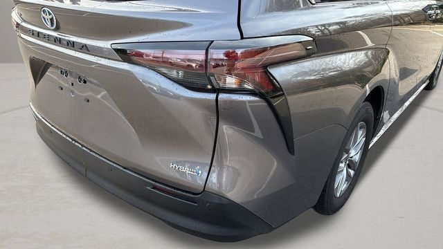 2024 Toyota Sienna XLE 8 Passenger