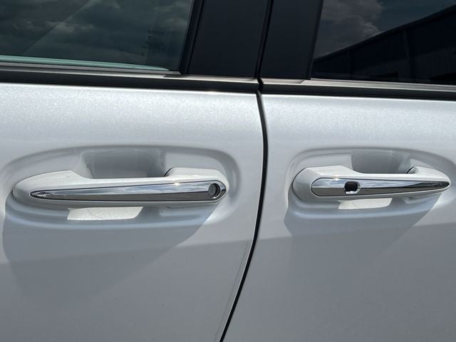 2026 Toyota Sienna XLE 8 Passenger