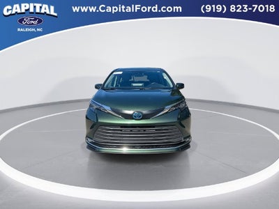 2024 Toyota Sienna XLE 7 Passenger