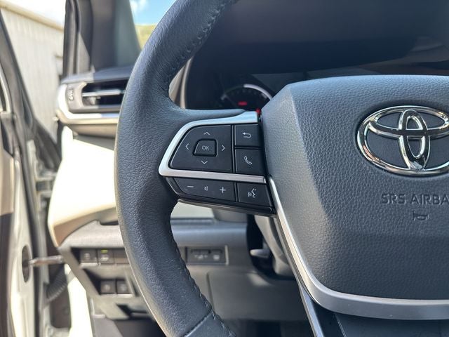2024 Toyota Sienna XLE 7 Passenger