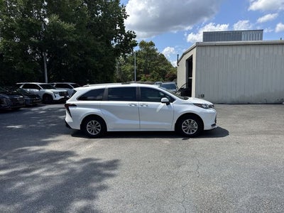 2024 Toyota Sienna XLE 7 Passenger
