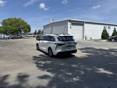 2024 Toyota Sienna XLE 7 Passenger