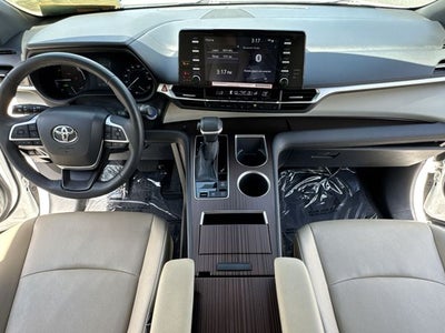 2024 Toyota Sienna XLE 7 Passenger