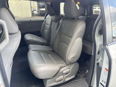 2018 Toyota Sienna XLE 8 Passenger