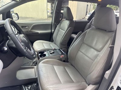 2018 Toyota Sienna XLE 8 Passenger