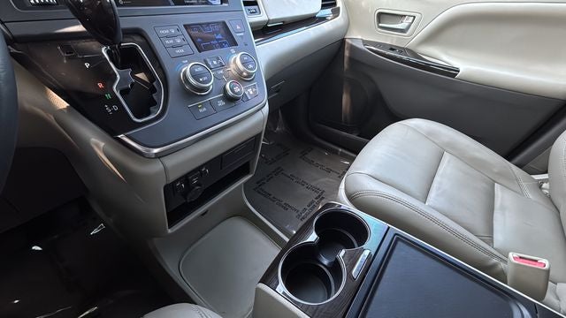 2019 Toyota Sienna XLE 8 Passenger