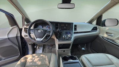 2019 Toyota Sienna XLE 8 Passenger