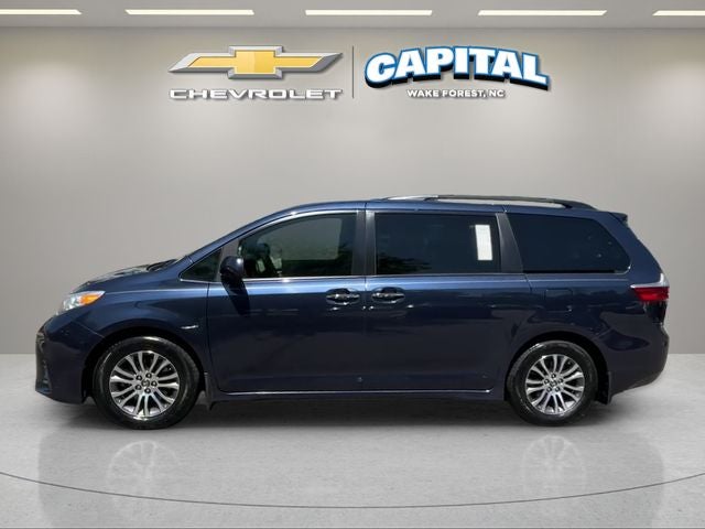 2019 Toyota Sienna XLE 8 Passenger