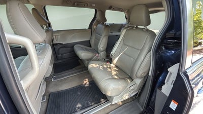 2019 Toyota Sienna XLE 8 Passenger