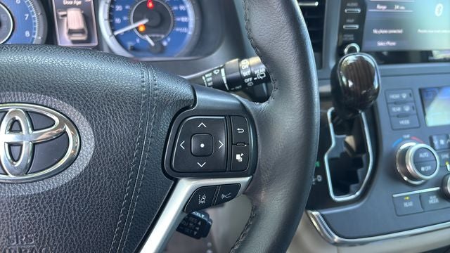 2019 Toyota Sienna XLE 8 Passenger