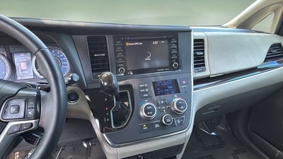 2019 Toyota Sienna XLE 8 Passenger