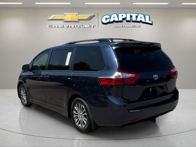 2019 Toyota Sienna XLE 8 Passenger