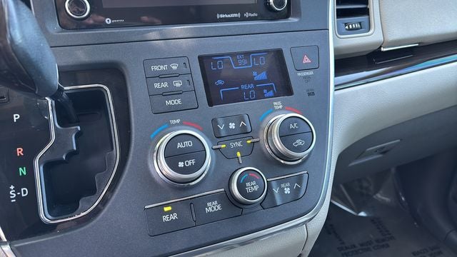 2019 Toyota Sienna XLE 8 Passenger