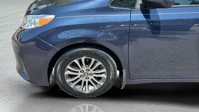 2019 Toyota Sienna XLE 8 Passenger