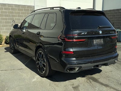 2025 BMW X7 xDrive40i
