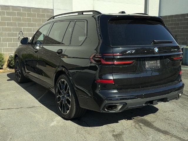 2025 BMW X7 xDrive40i