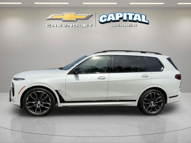 2023 BMW X7 M60i