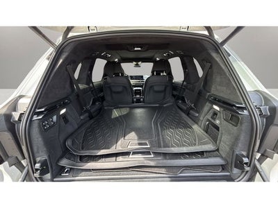 2023 BMW X7 M60i