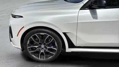 2023 BMW X7 M60i