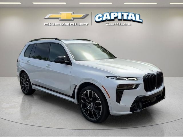 2023 BMW X7 M60i