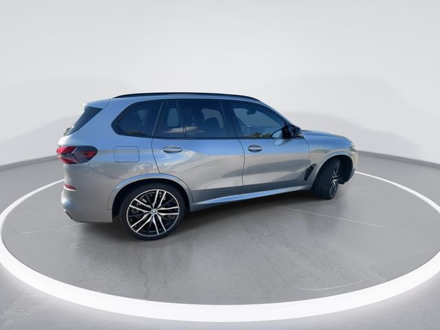 2024 BMW X5 M60i