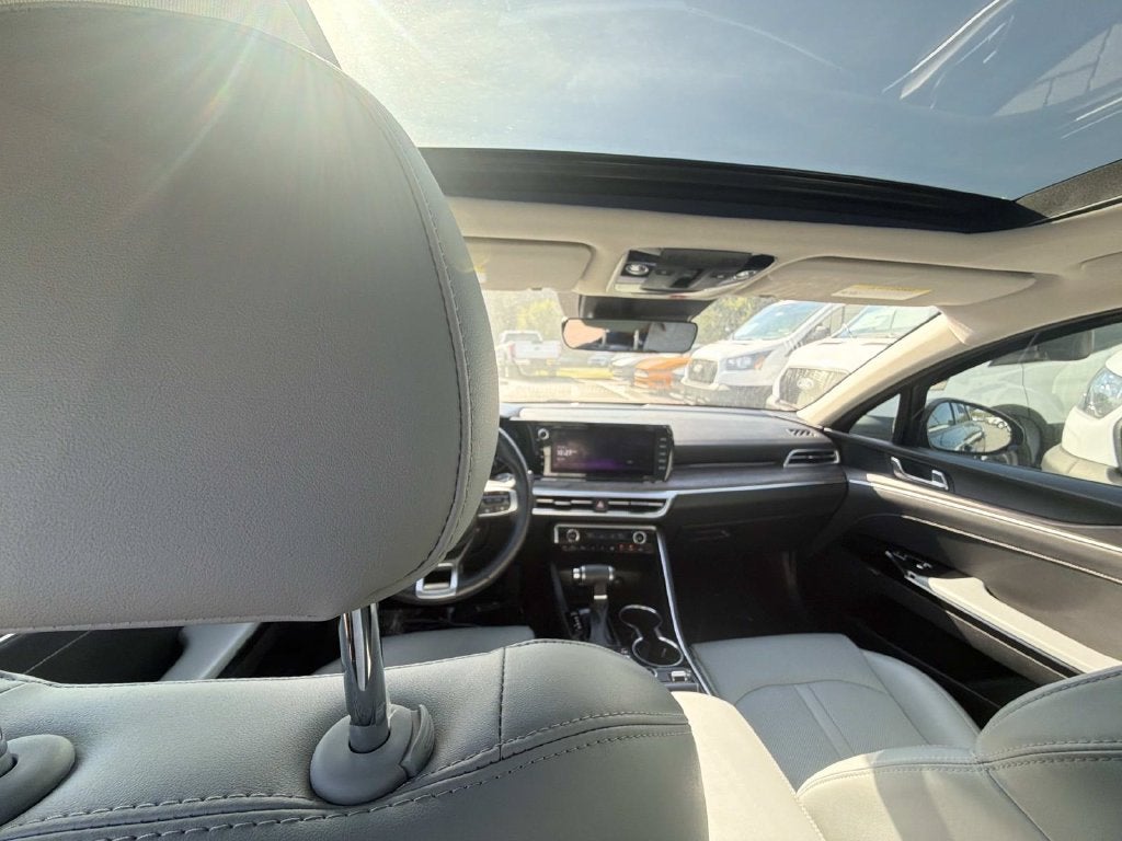 2022 Kia K5 EX