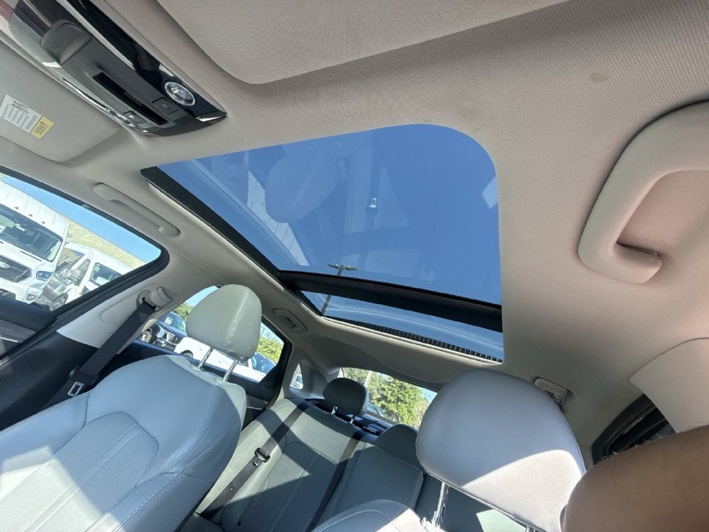 2022 Kia K5 EX
