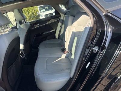 2022 Kia K5 EX