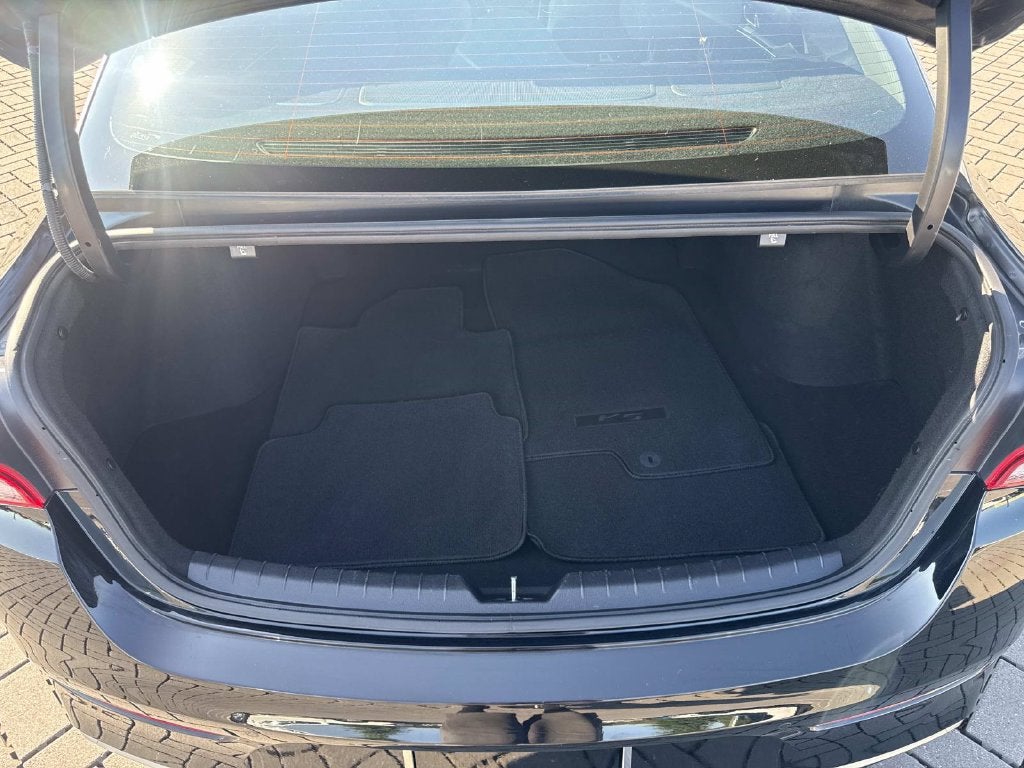 2022 Kia K5 EX