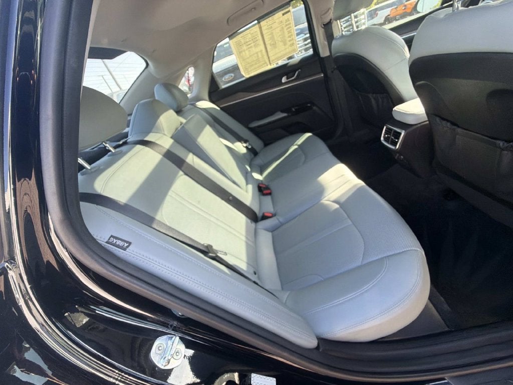 2022 Kia K5 EX